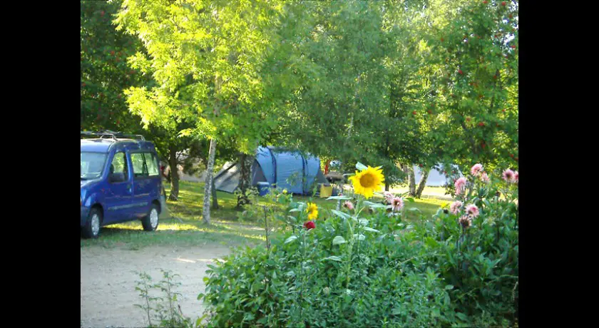 Camping Camp Municipal Les Combes  Saint-pantaléon-de-lapleau