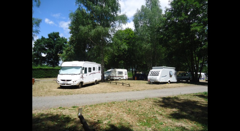 Camping De Sauxillanges 