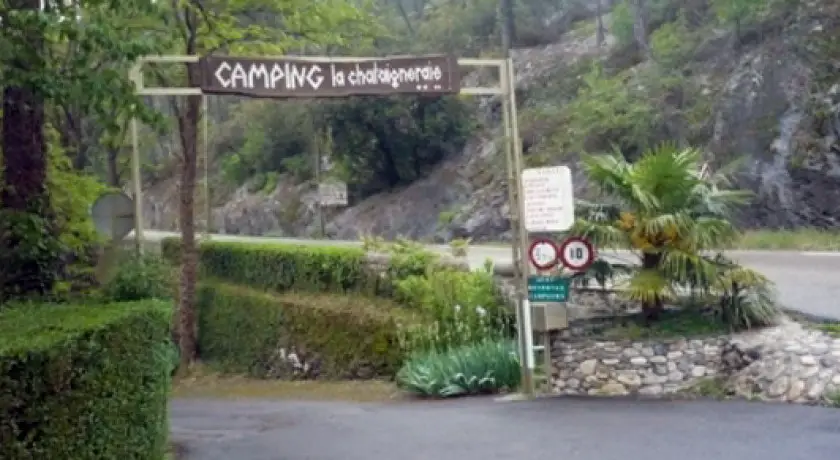 Camping La Chataigneraie  Génolhac
