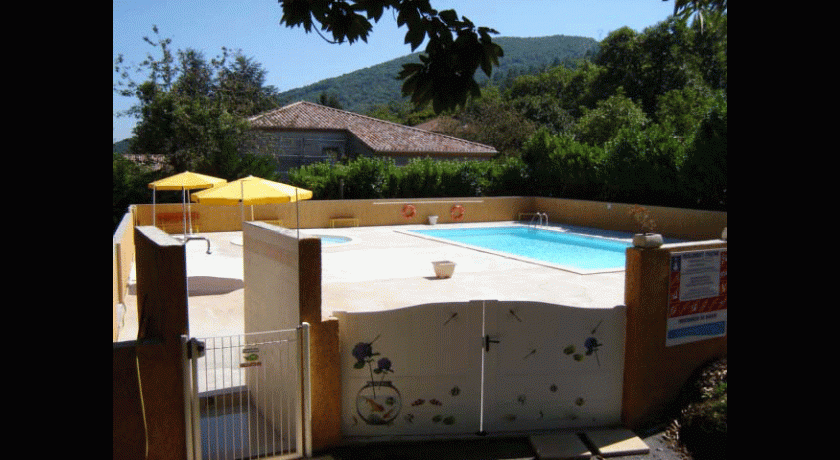 Camping La Chataigneraie  Montpezat-sous-bauzon