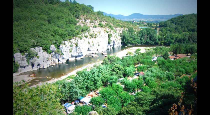 Camping Les Actinidias  Berrias-et-casteljau