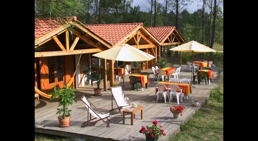 Camping Les Palafitos - Parc Résidentiel De Loisirs Et D'activités  Luglon