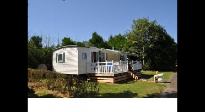 Camping Village De Chalets Du Breuil  Bourbon-lancy