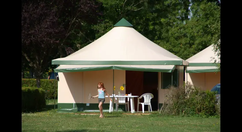 Camping Club Les Granges  Luynes