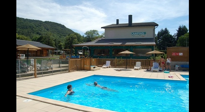 Camping Le Repos Du Baladin  Murol