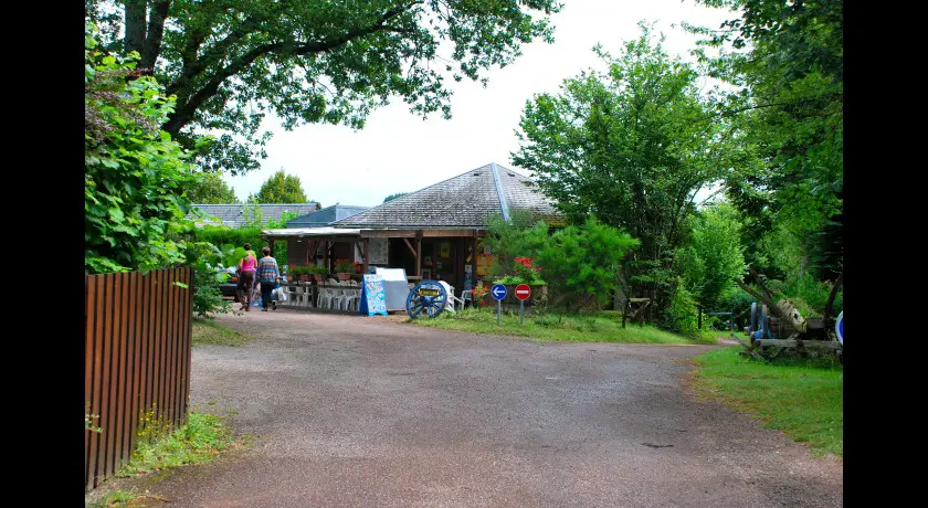 Camping Les Genets  Ouroux-en-morvan