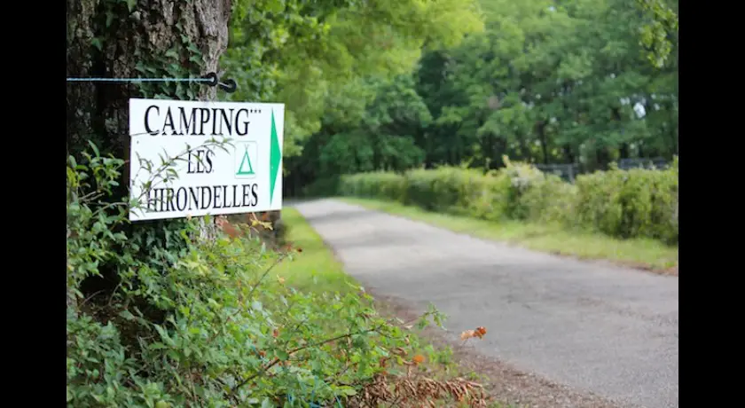 Camping Les Hirondelles  Loupiac