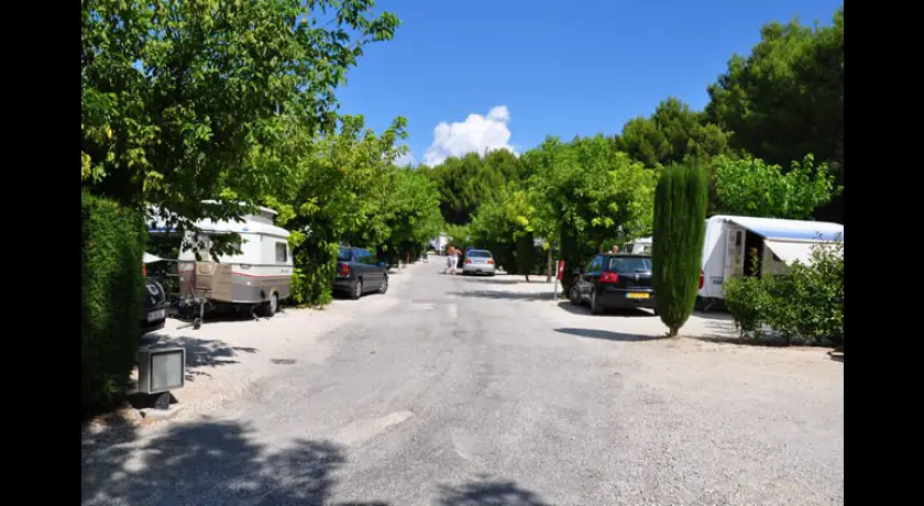 Camping Le Bouquier  Caromb
