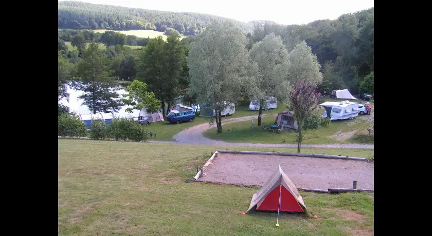 Camping L'etang De La Fougeraie  Saint-léger-de-fougeret