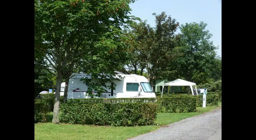 Camping Et Village-chalets Du Breuil  Bourbon-lancy