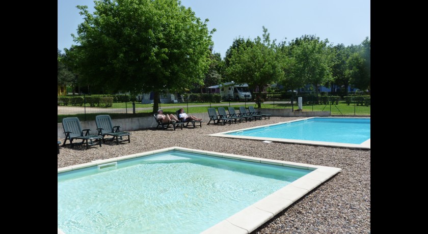 Camping Et Village-chalets Du Breuil  Bourbon-lancy