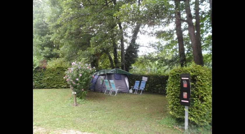 Camping Vivacamp Le Colombier  Belley