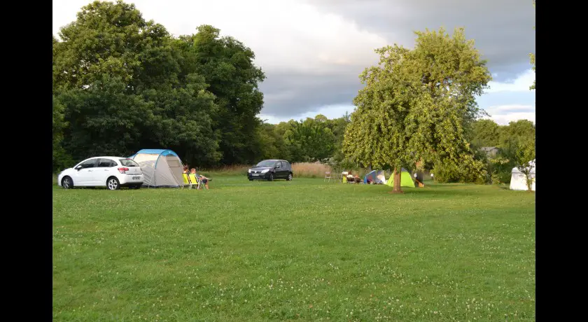 Camping Sous Les Poiriers  Domfront