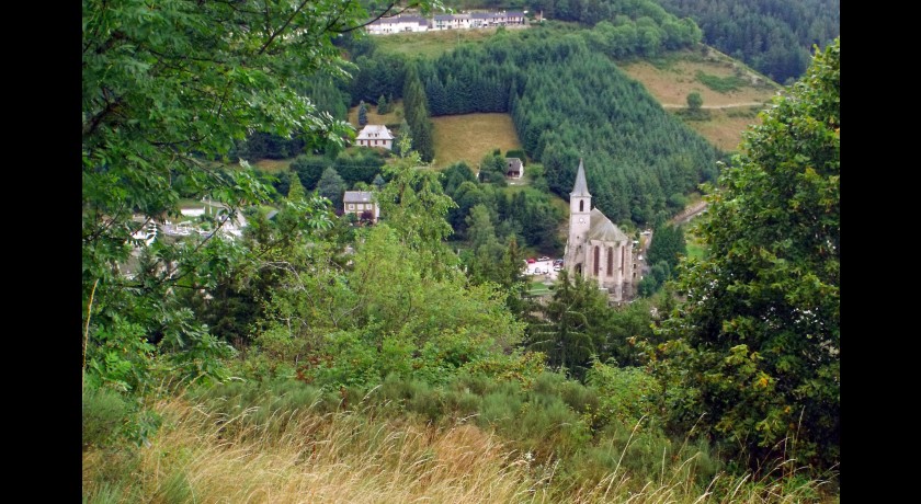 Camping Le Couffour  Chaudes-aigues