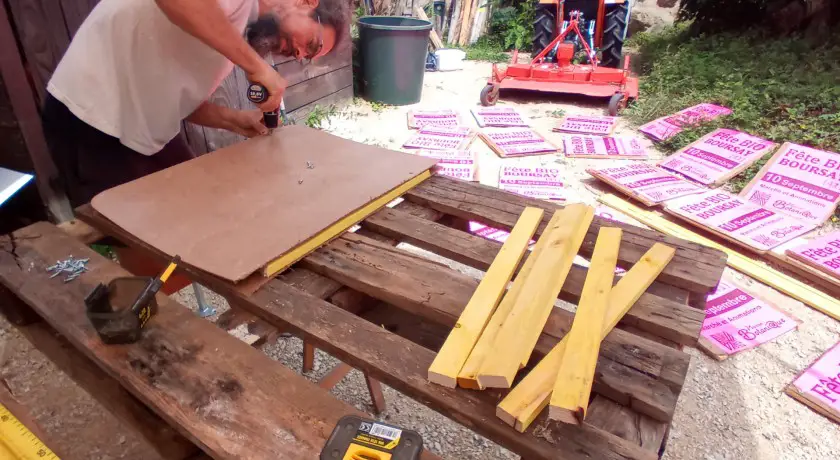 Atelier création de pancartes upcyclées à boursay
