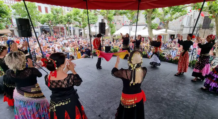 Festival andalou 2024 : spectacle de danses espagnoles au kiosque