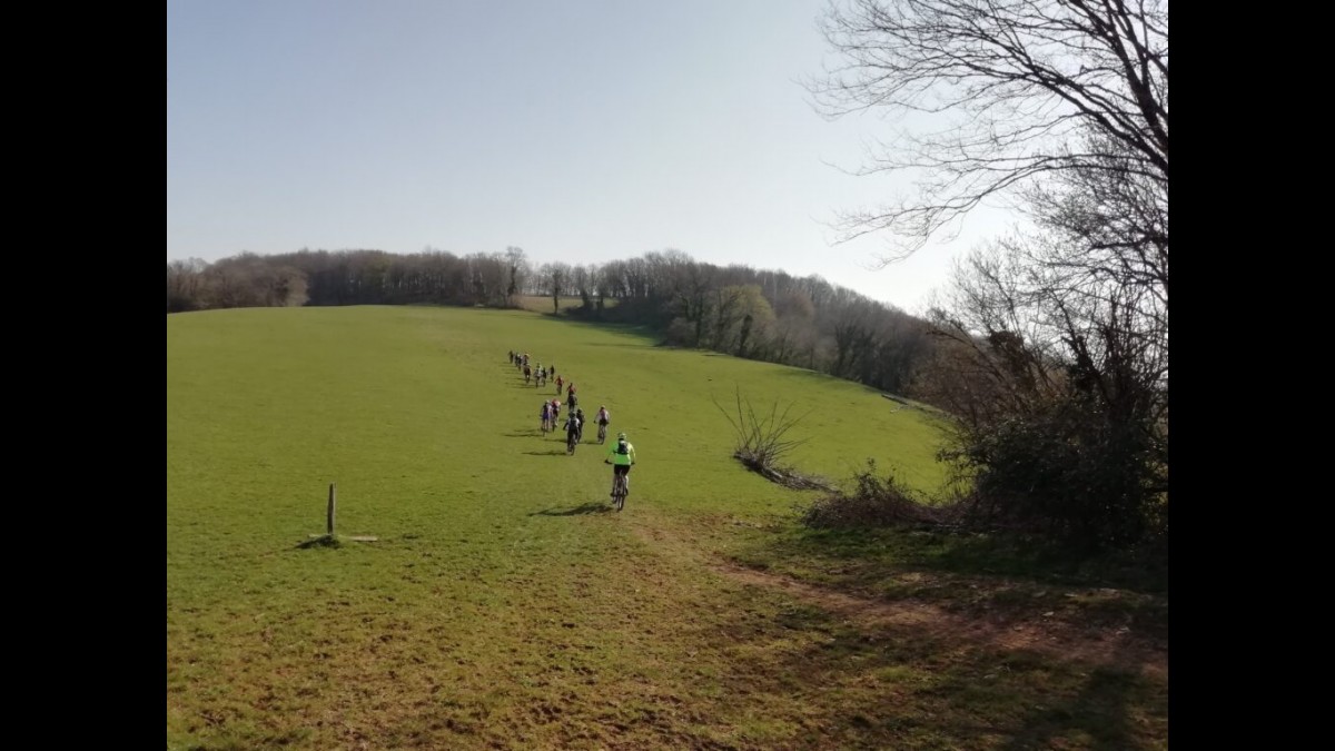 Sortie Vtt Avec Le Club Castelmontois Montrond-le-château Vtt Assurance ...