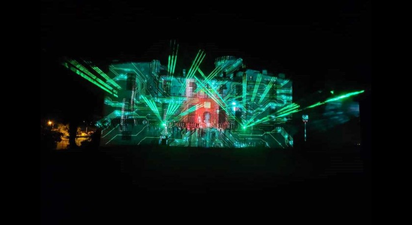 Spectacle - projection en 4d sons et lumières sur le château de duras