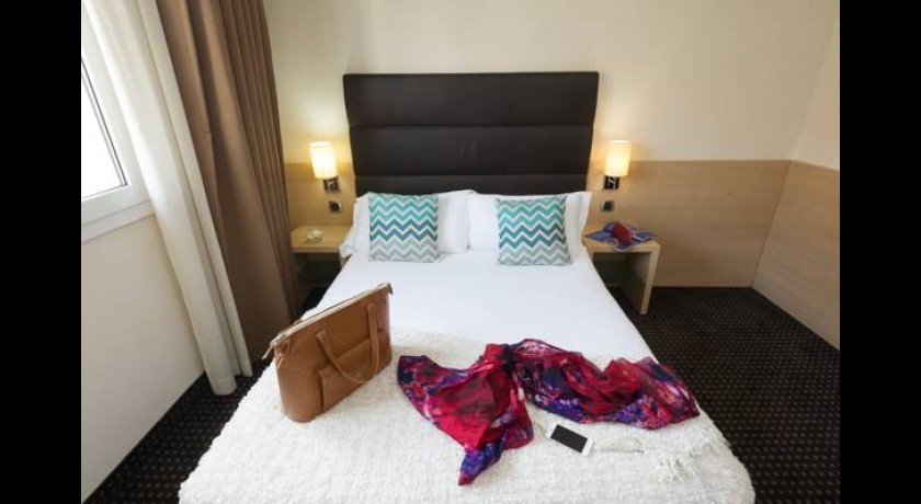 Promo 79 Off Hotel Le Geneve Nice France Cheap Hotels In - 