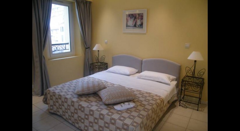 Résidence Cannes Holiday Suites 