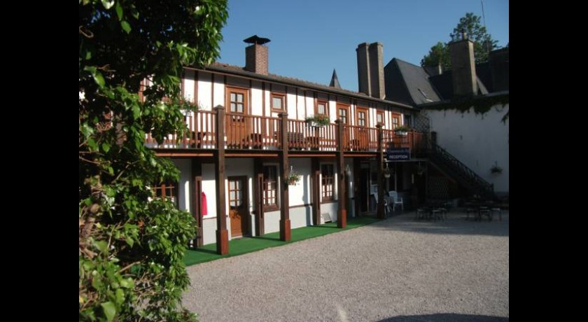 Chateau Ferme Hôtel Du Fief D'herambault  Montcavrel