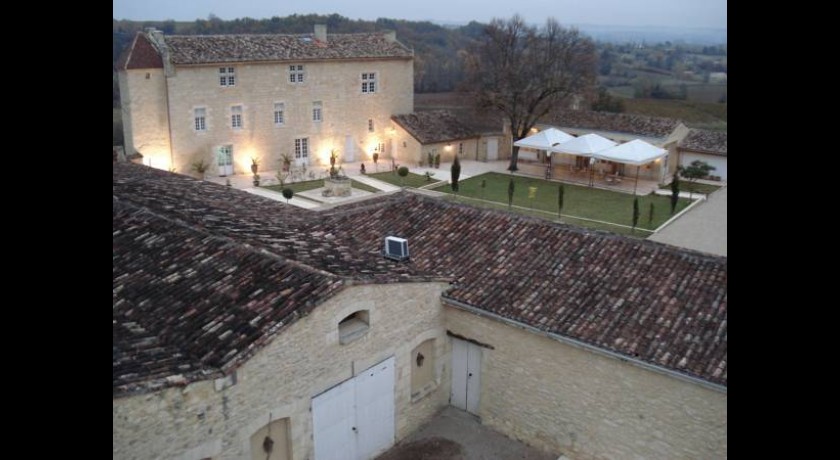 Hotel Chateau Isabeau De Naujan  Saint-vincent-de-pertignas