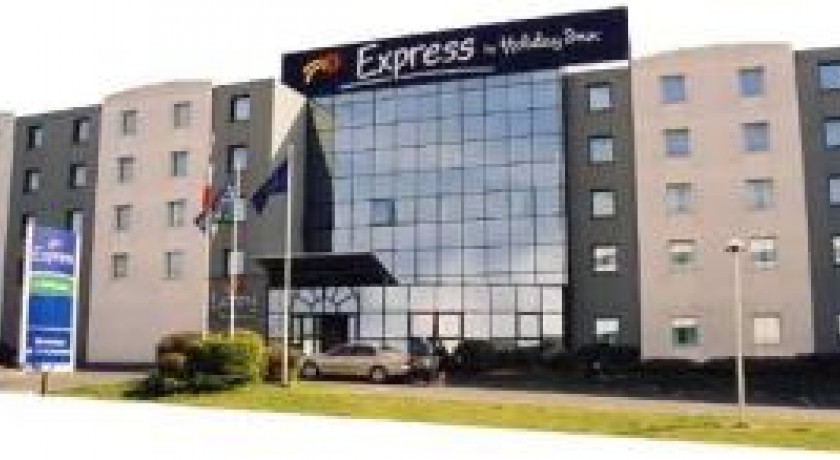 Hotel Express By Holiday Inn Poitiers Futuroscope  Chasseneuil-du-poitou