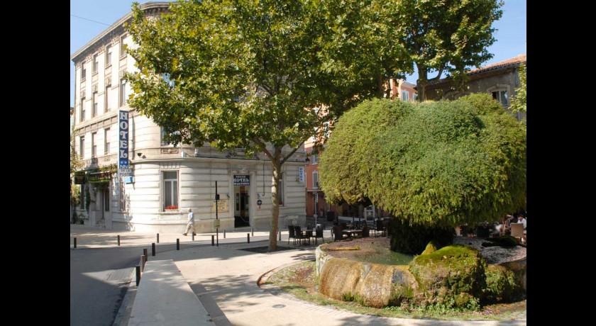 Grand Hôtel De La Poste Salondeprovence