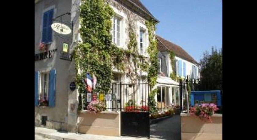 Hotel Hostellerie Saint Pierre  Cravant