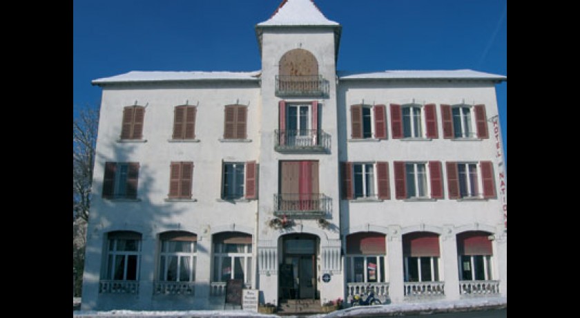 Hôtel Des Nations  Poule-les-echarmeaux