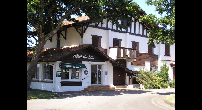 Hôtel Du Lac  Léon