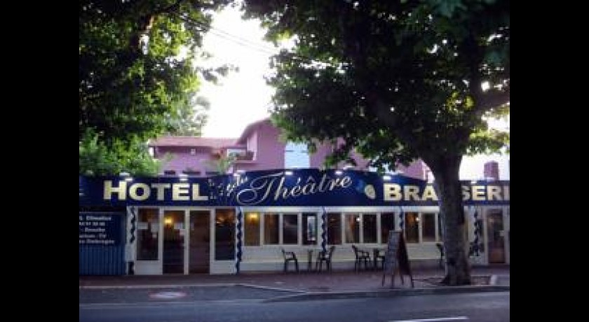 Hotel Du Théâtre  Fréjus