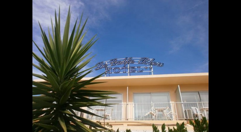 Hôtel Golfe Bleu**  Cavalaire-sur-mer