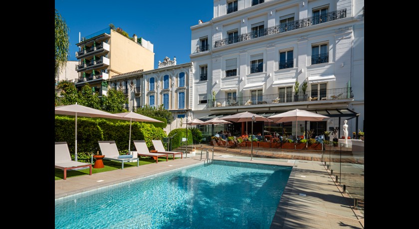 Hôtel Le Canberra Cannes - Luxe, Confort et Bien-Être au Cœur de la Côte d'Azur