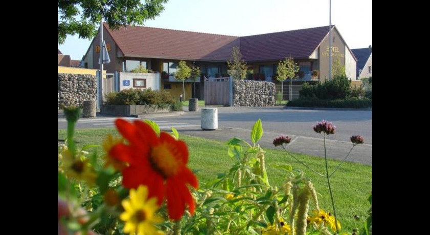 Hôtel-résidence Les Loges Du Ried  Marckolsheim