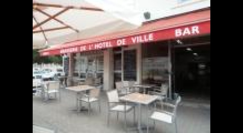 Hôtel/restaurant De L'hôtel De Ville  Saint-andré-de-cubzac
