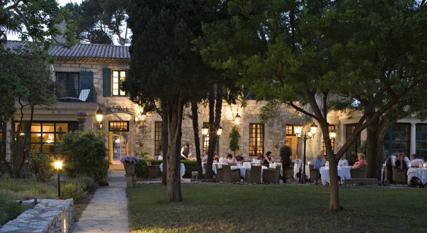 HÔtel Restaurant La Magnaneraie  Villeneuve-lès-avignon