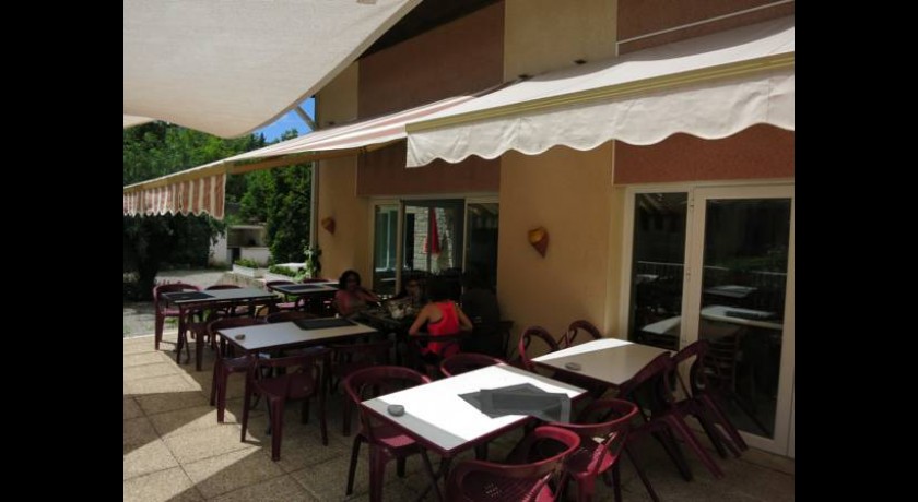 Hôtel-restaurant Le Pidanoux  Saint-julien-du-verdon