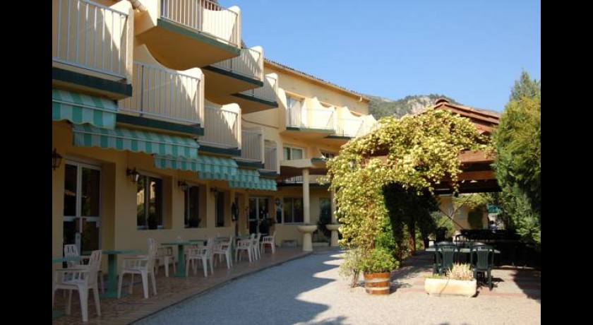 Hôtel-restaurant Sous L'olivier  Buis-les-baronnies