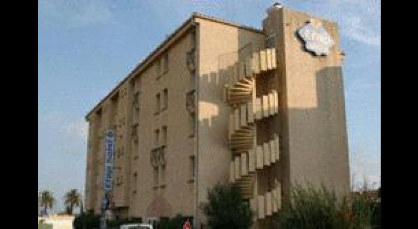 Hotel Ibis Hyeres Les Palmiers Hotel Ibis Hyeres Les Palmiers