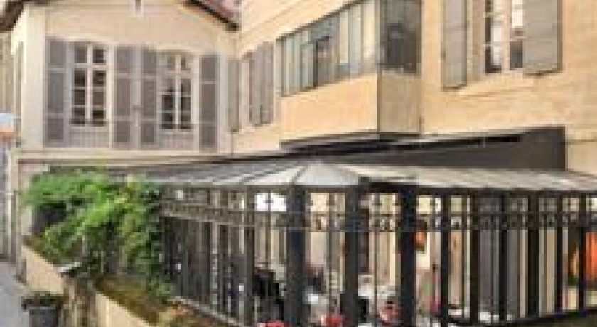Hotel Le Barreme  Arles