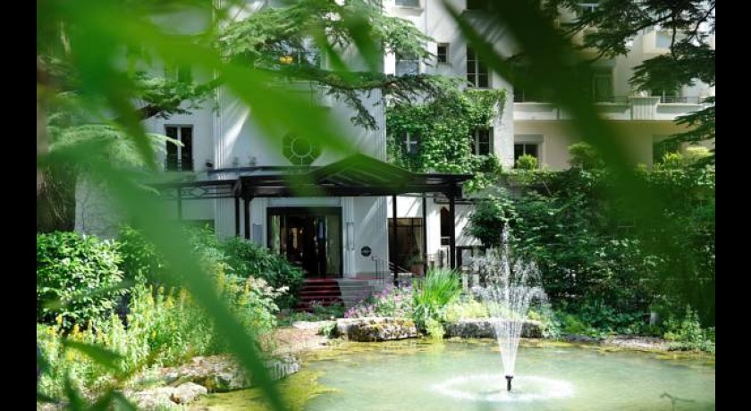 Le Grand Hôtel - Domaine De Divonne  Divonne-les-bains