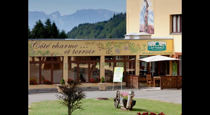 Résidence Village Vacances Les Cîmes Du Leman  Habère-poche