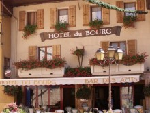 Hôtel Du Bourg