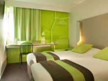 Hotel Campanile Valenciennes ~ Petite-forêt