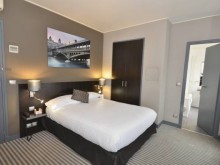 Hôtel Jardin De Villiers  Paris