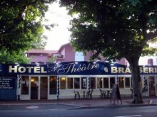Hotel Du Théâtre  Fréjus