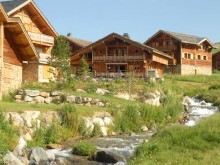 Hotel Madame Vacances Les Chalets De L'altiport