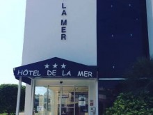 Hotel De La Mer