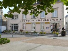 Hotel La Boule D'or  Brûlon